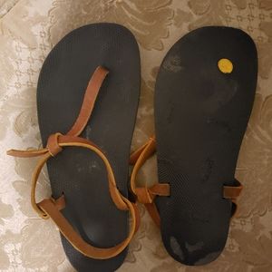 Luna sandals